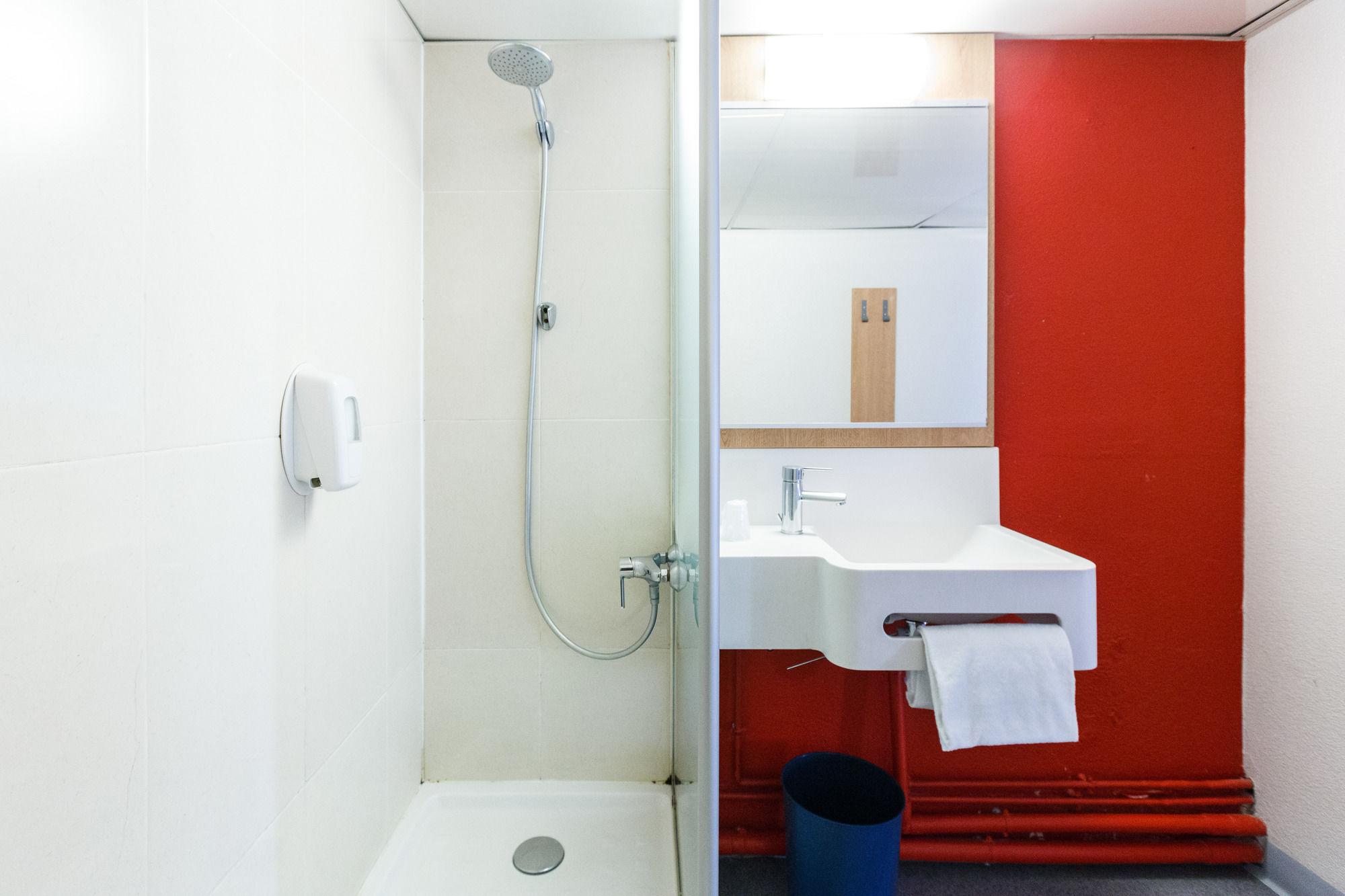 B&B Hotel Orly Rungis Aeroport 2 Etoiles Εξωτερικό φωτογραφία