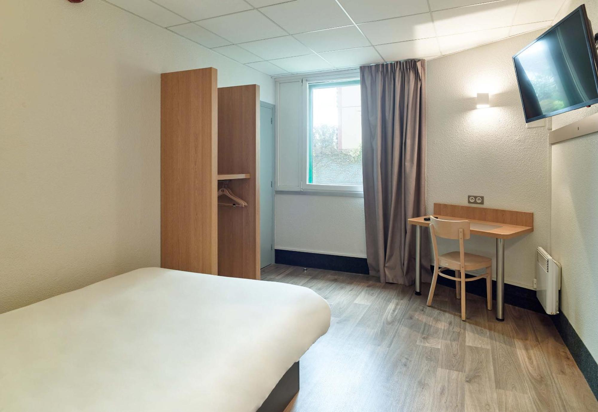 B&B Hotel Orly Rungis Aeroport 2 Etoiles Εξωτερικό φωτογραφία